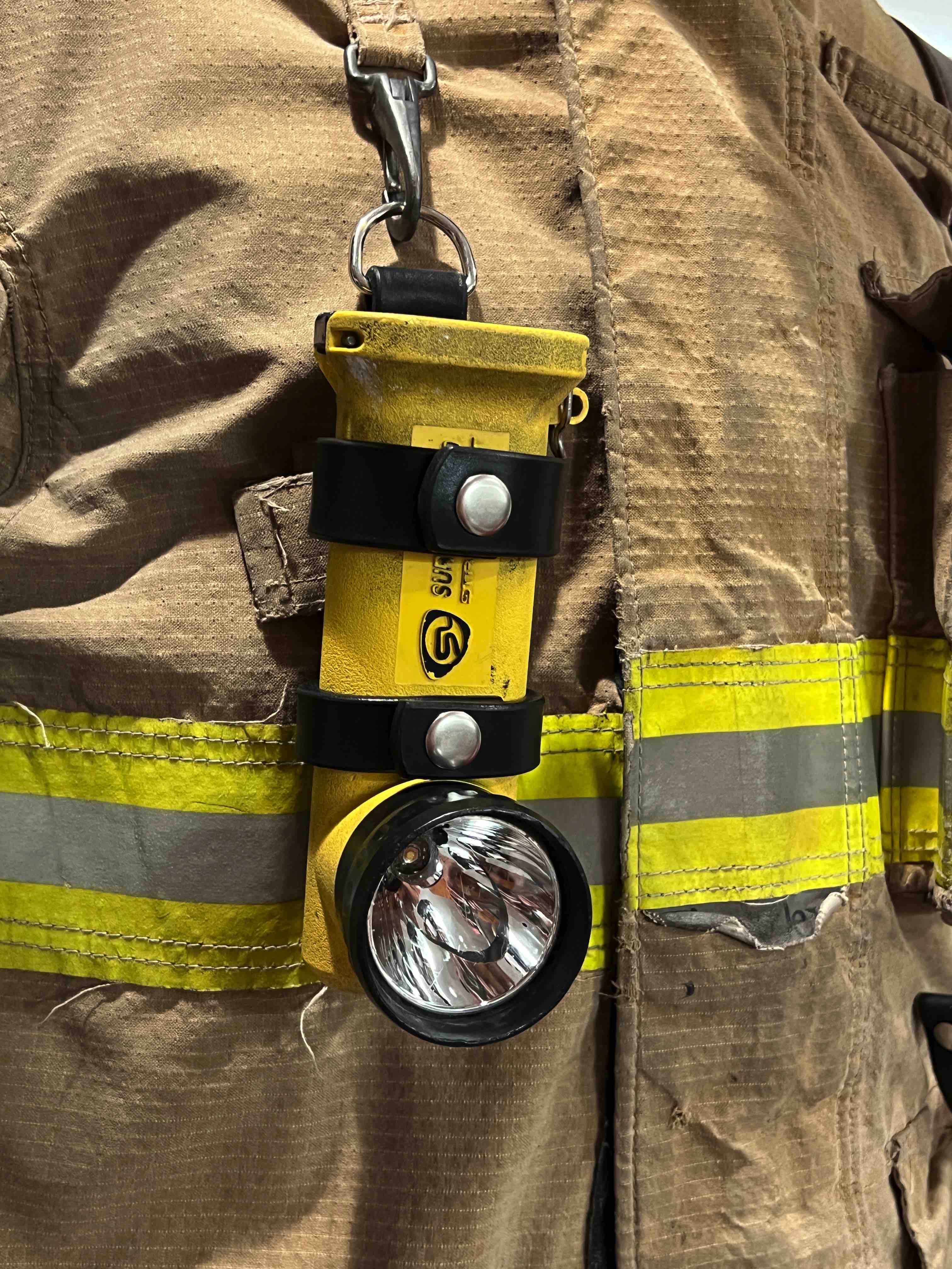 Standard Size Inverted Flashlight Holder