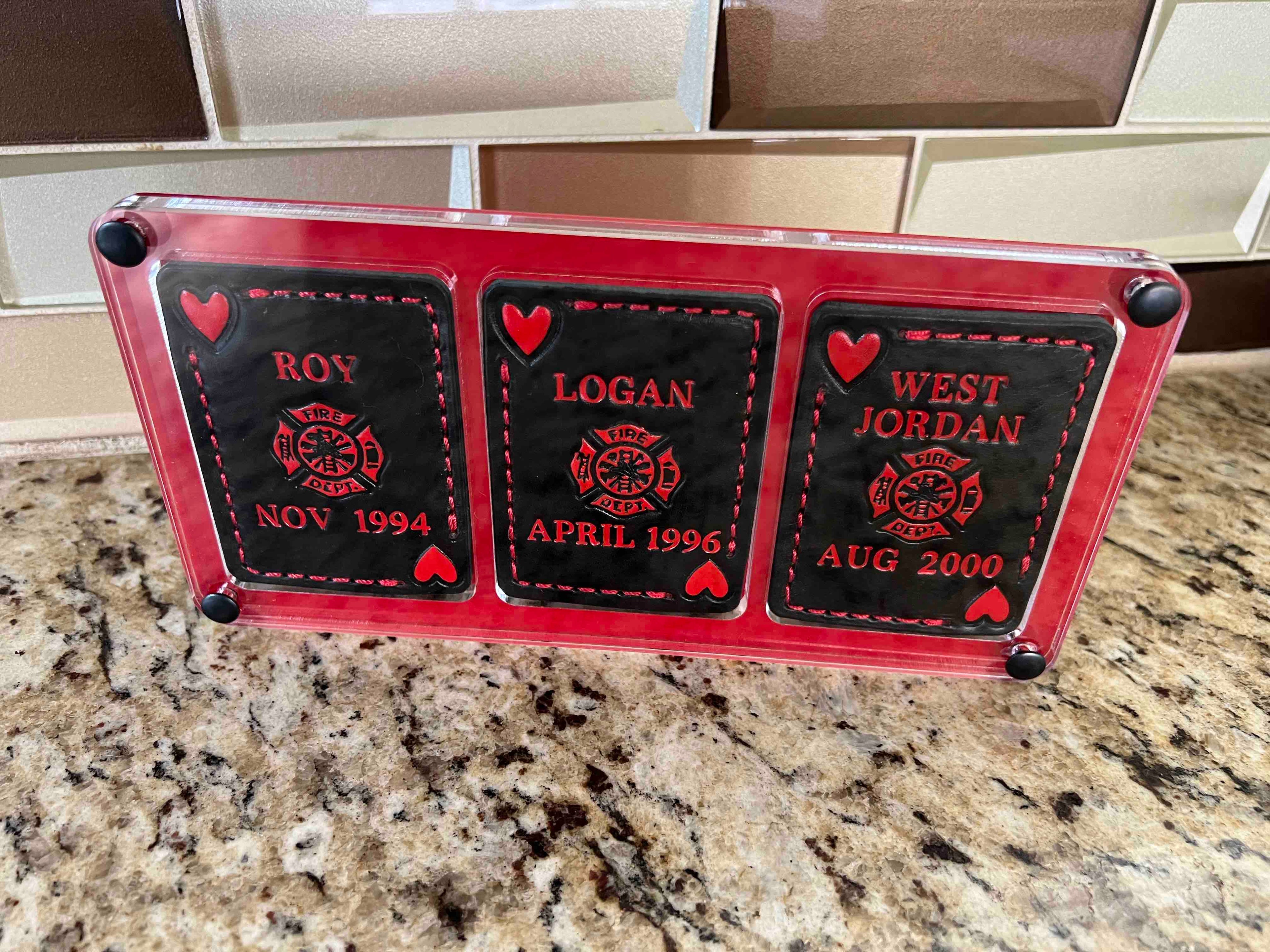 Helmet Card Display Case (Triple Card)