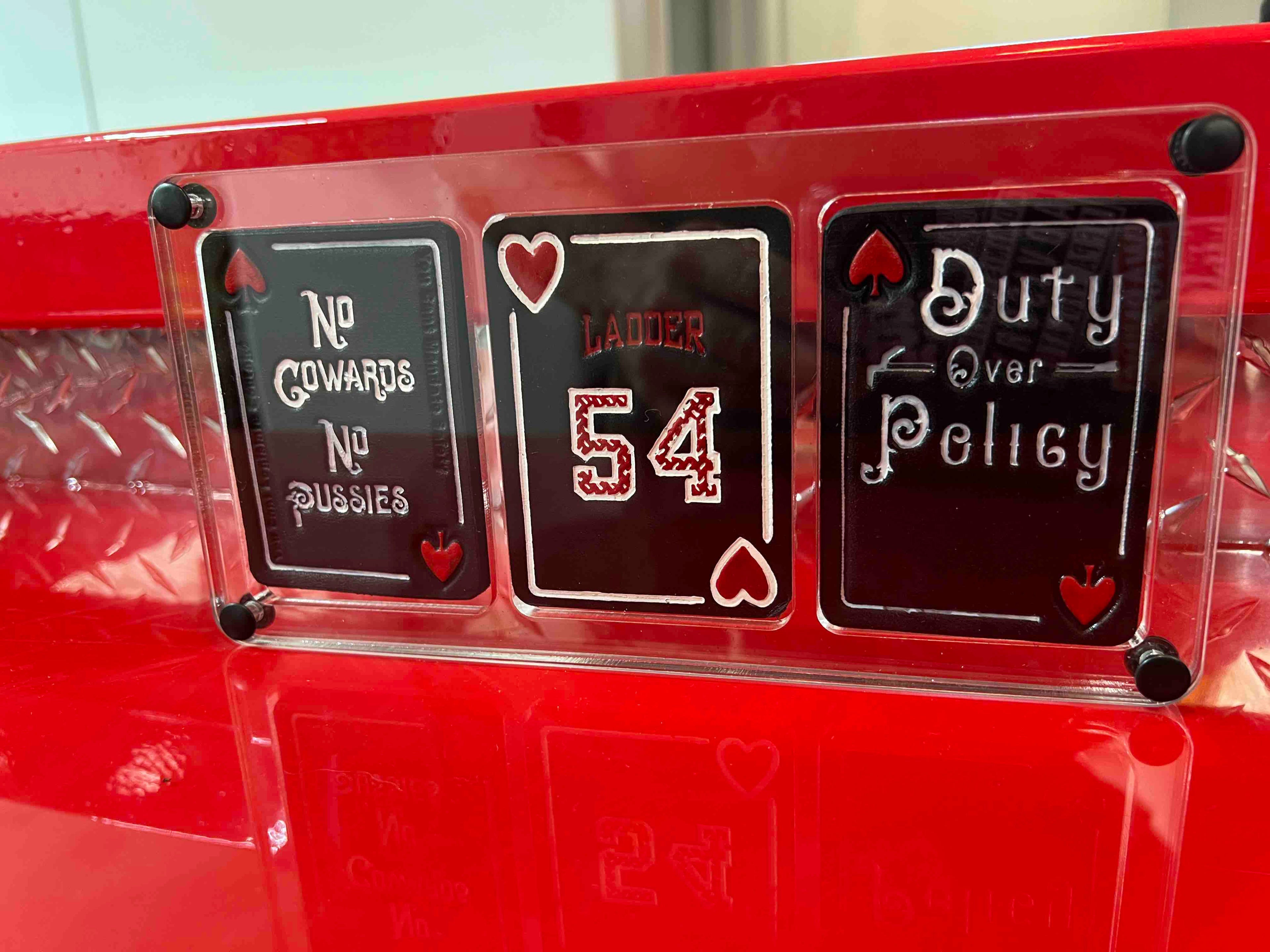 Helmet Card Display Case (Triple Card)