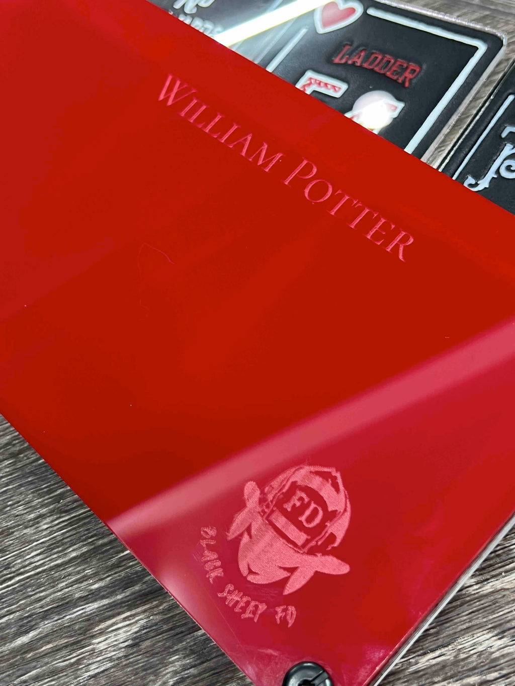 Helmet Card Display Case (Triple Card)