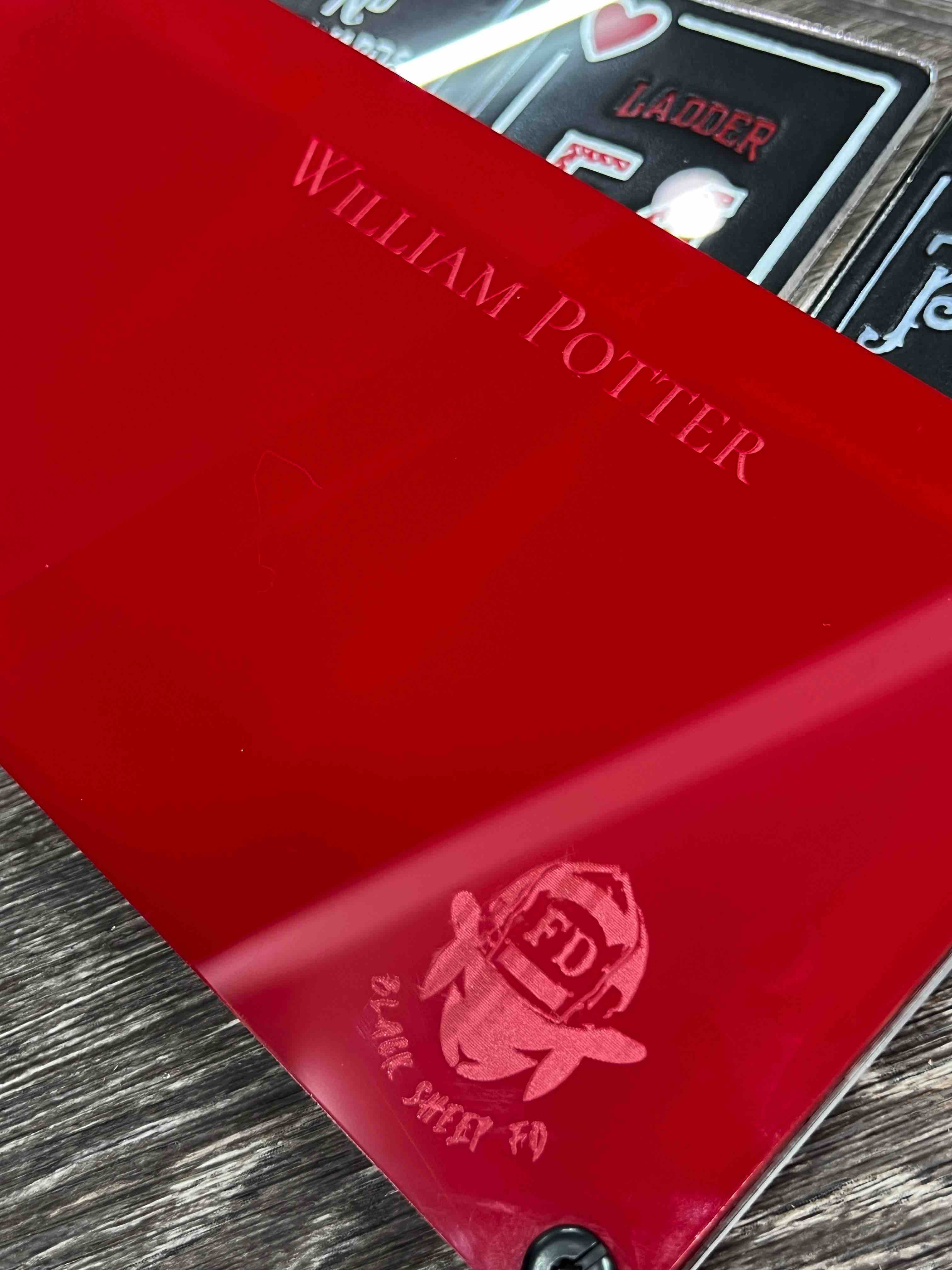 Helmet Card Display Case (Triple Card)