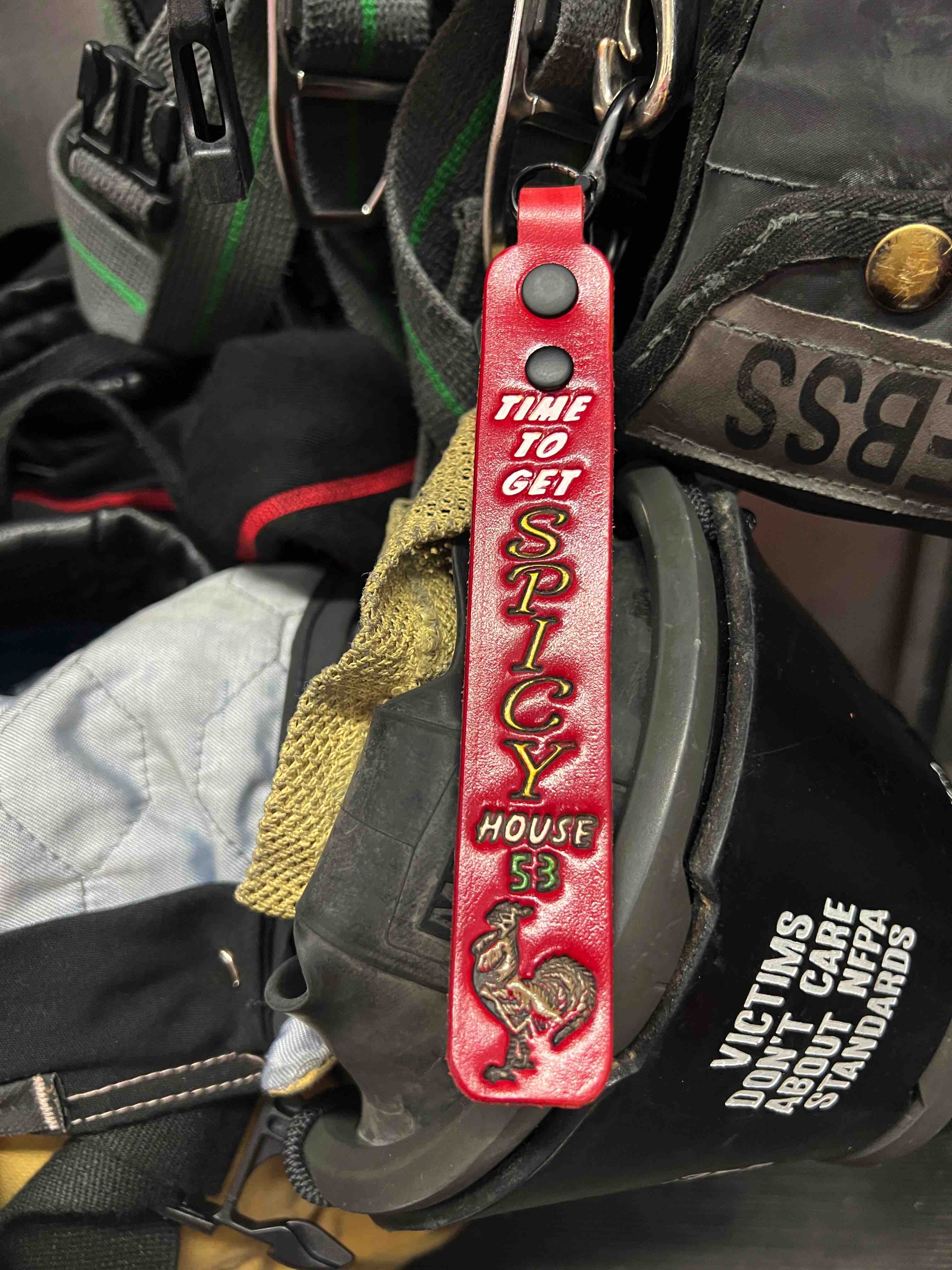 House 53 Chili Sauce SCBA Pull to Release