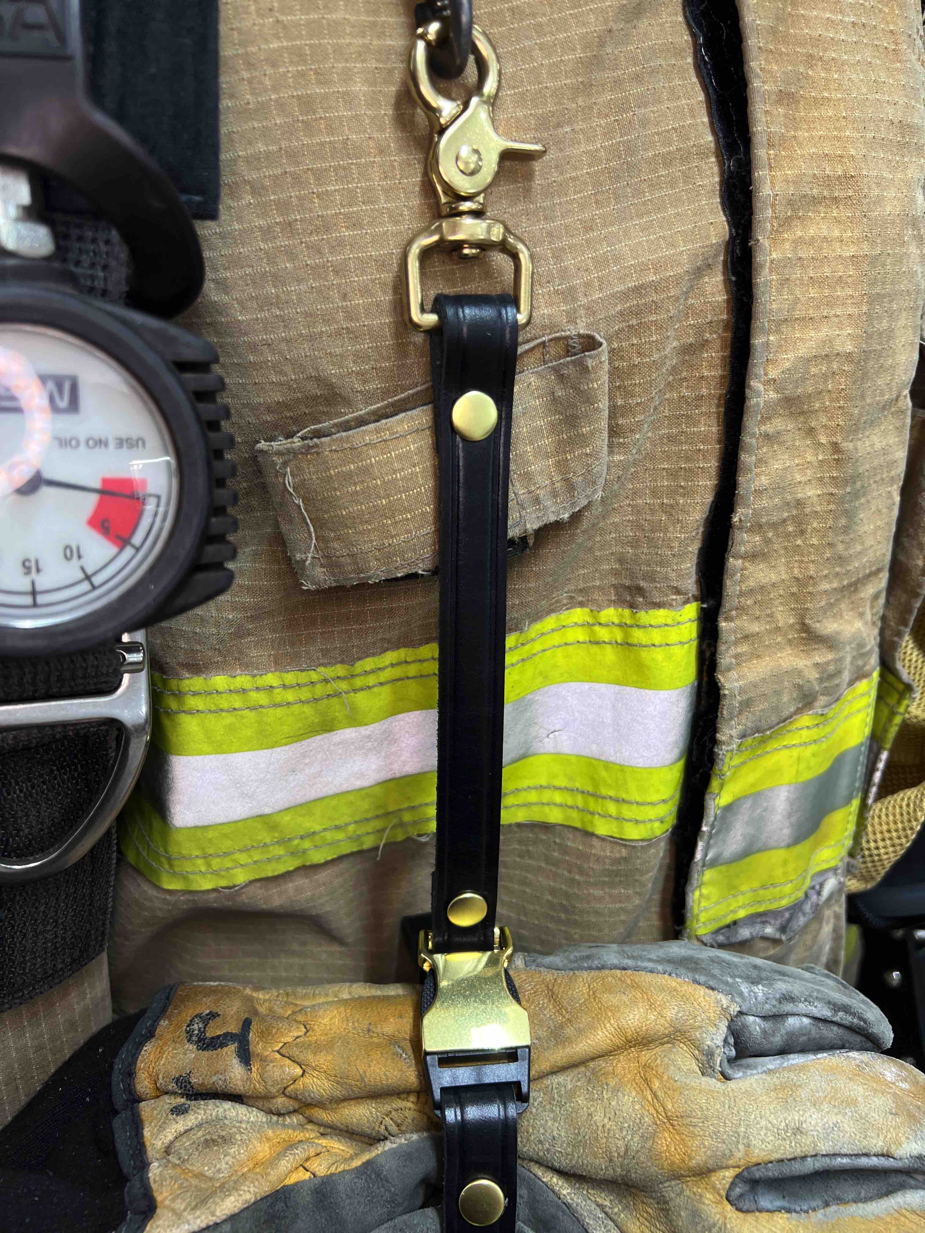 Deluxe Glove Strap w Quick Release