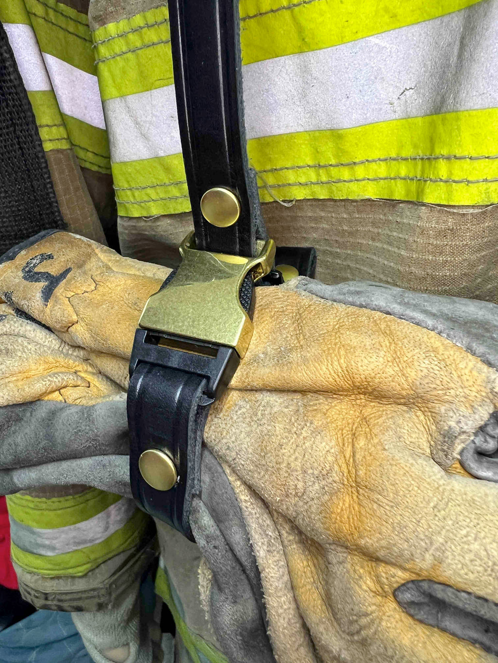 Deluxe Glove Strap w Quick Release