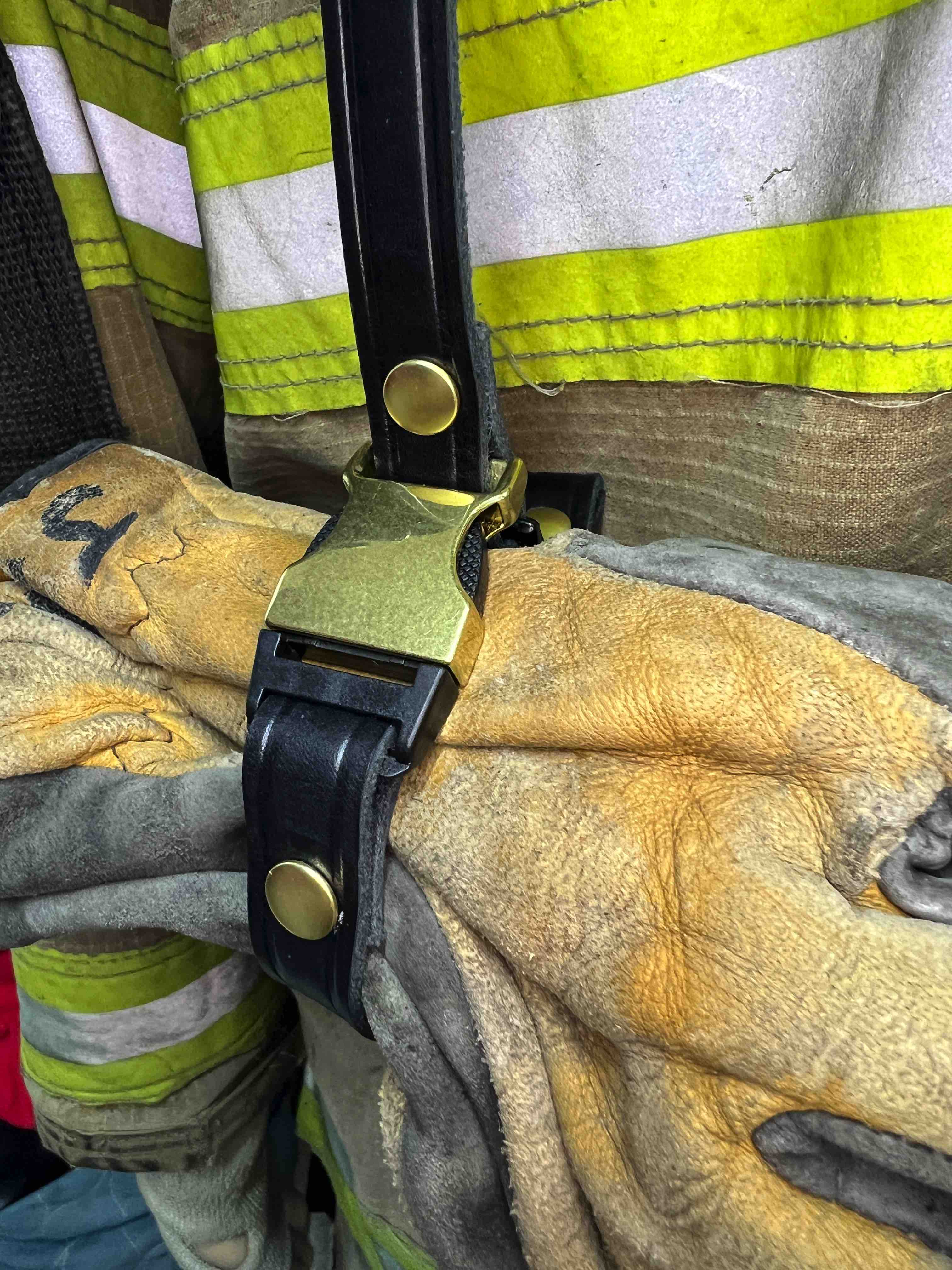 Deluxe Glove Strap w Quick Release