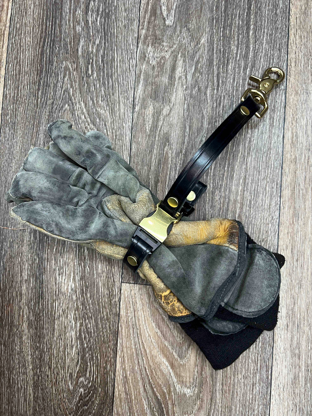 Deluxe Glove Strap w Quick Release